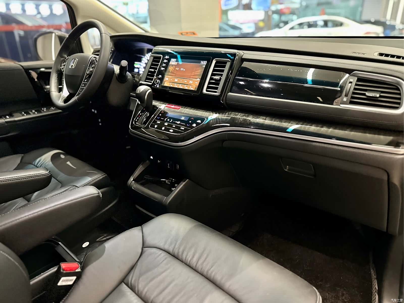 Honda Elysion, 2021 4