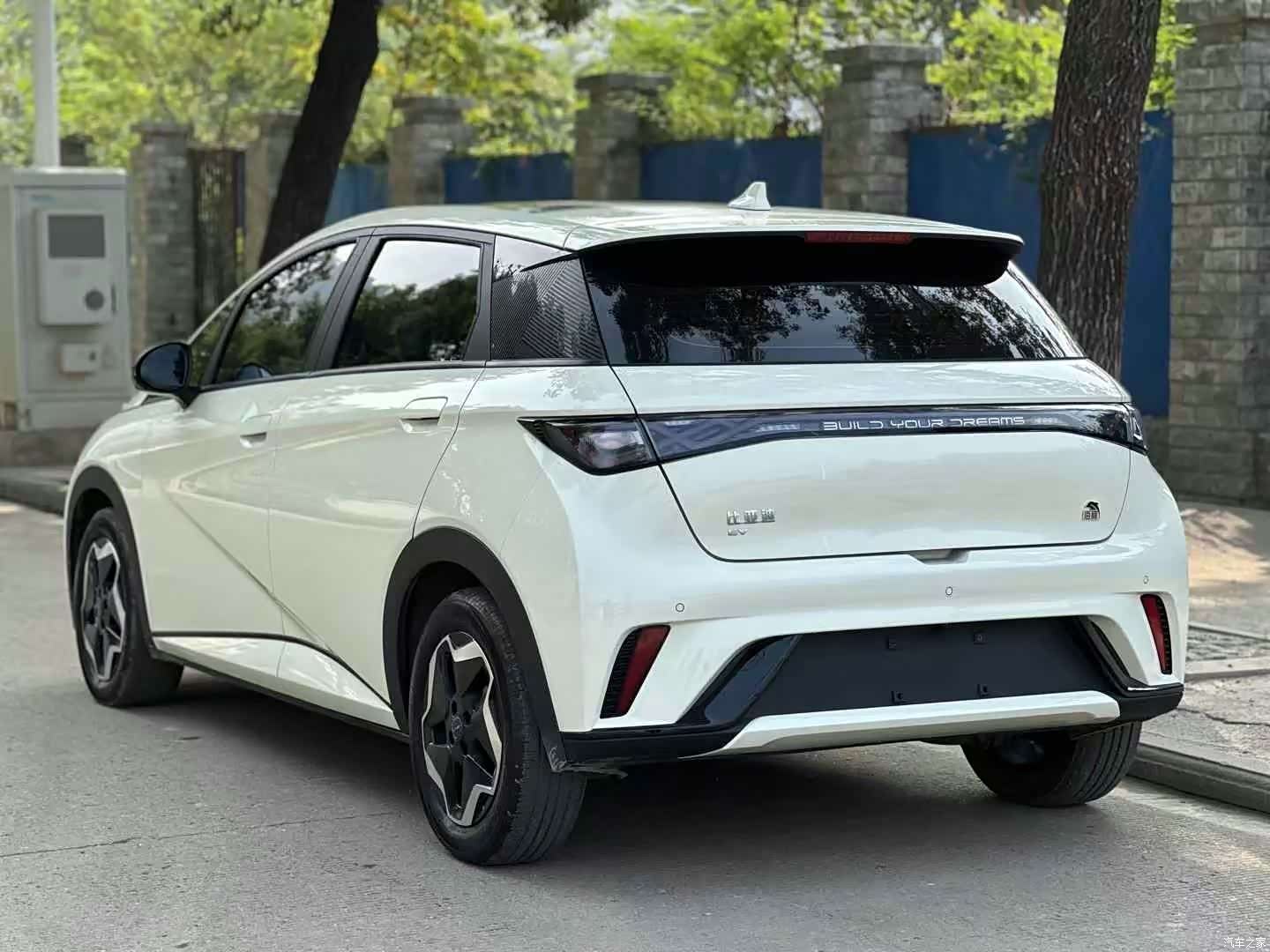 BYD Dolphin, 2022 9