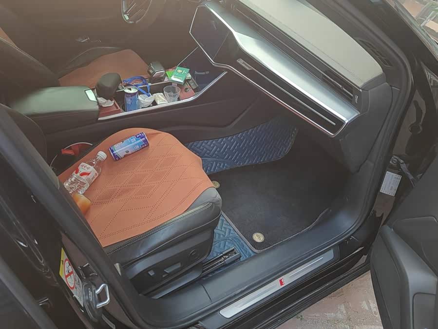 Audi A6L 2020, фото 8