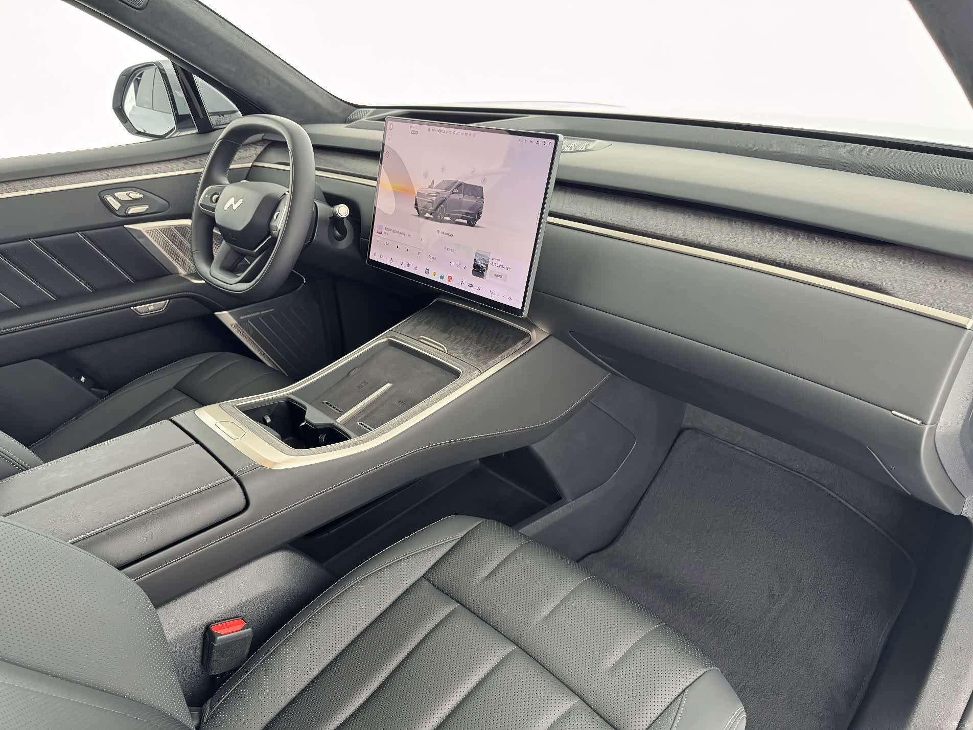 NIO L90, 2025 14