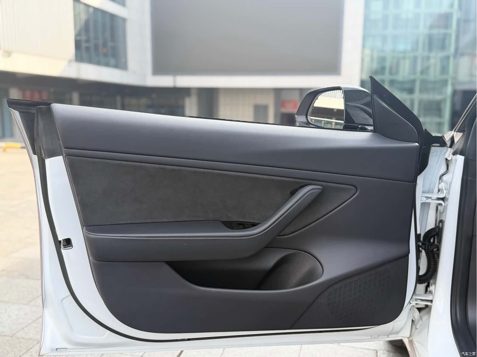 Tesla Model 3, 2019 7
