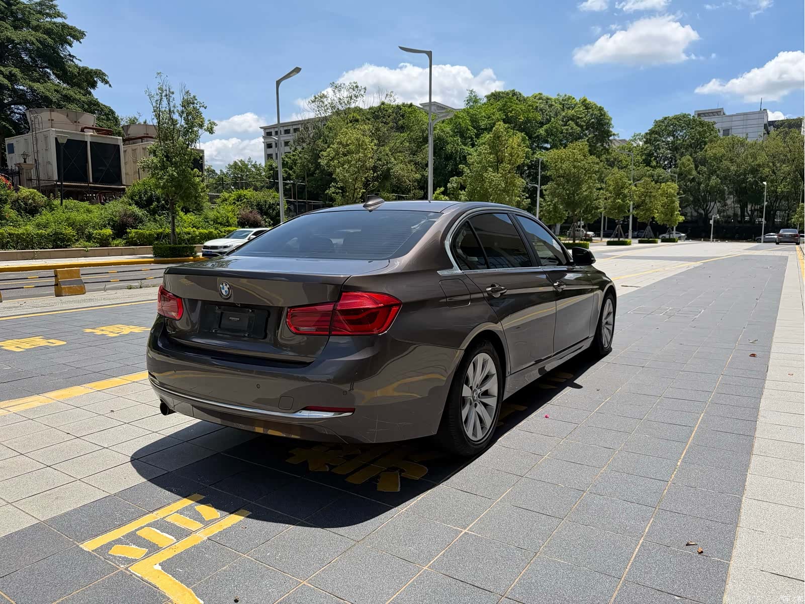 BMW 3 Series, 2017 9