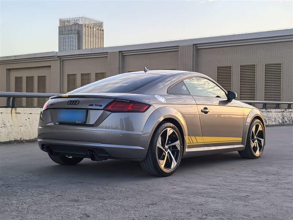 Audi TT