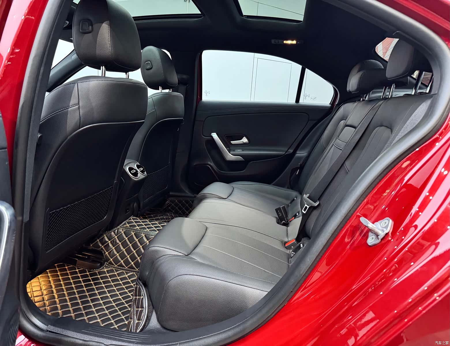 Mercedes-Benz A-Class, 2022 10