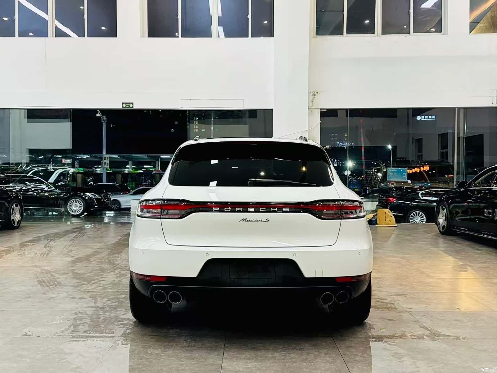 Porsche Macan, 2021 все фото