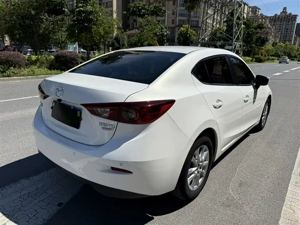 Mazda 3 Angkesaila
