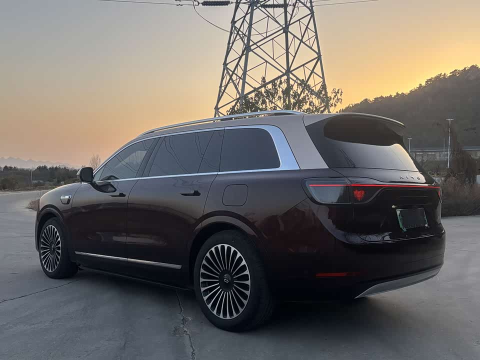 AITO Ask the world M9