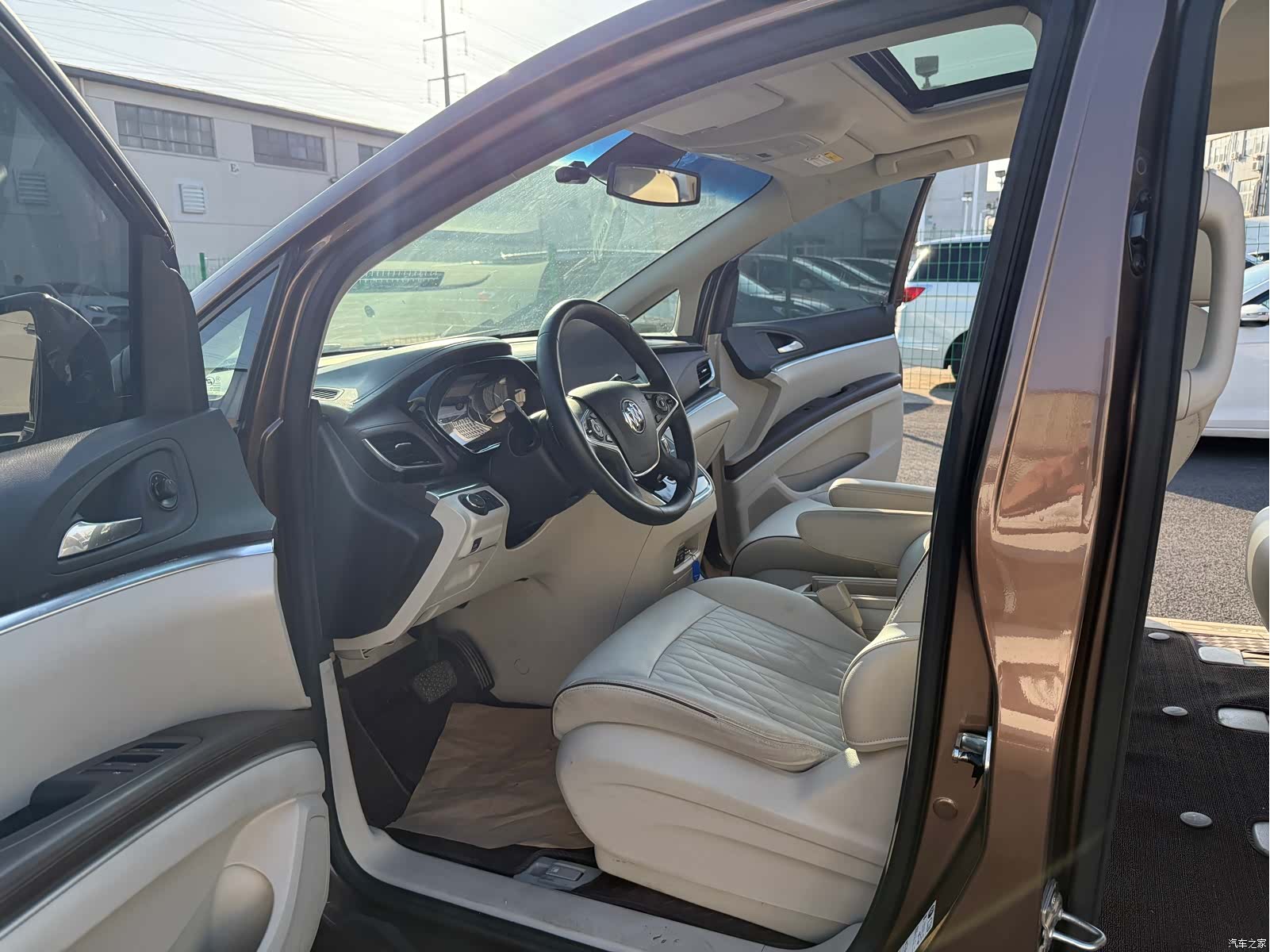 Buick GL8, 2021 12