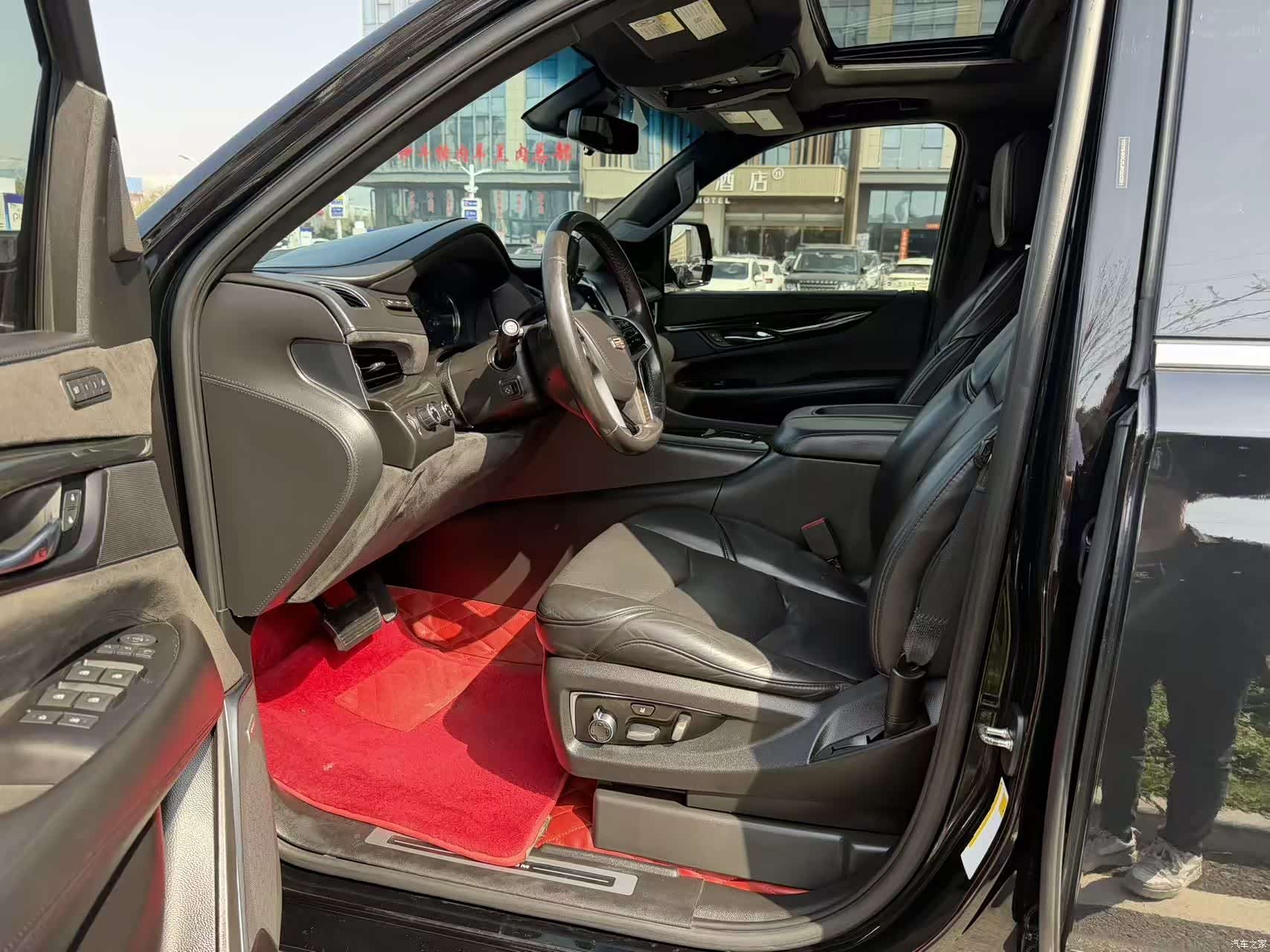 Cadillac Escalade, 2018 12
