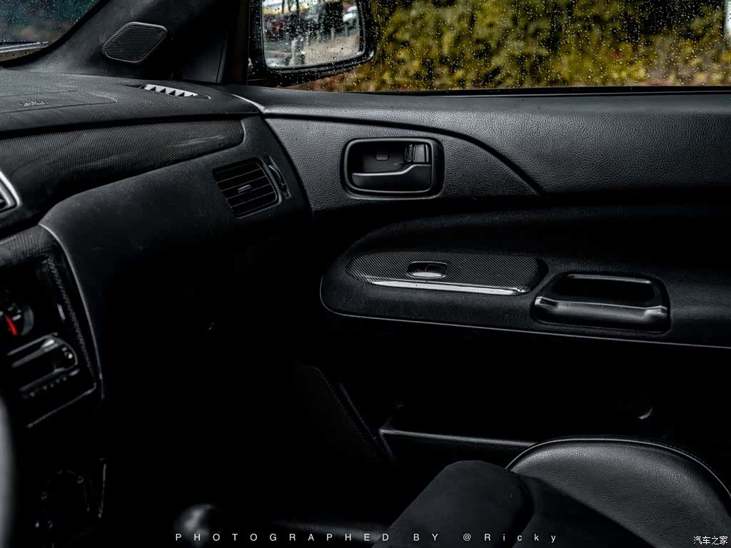 Mitsubishi LANCER, 2007 10