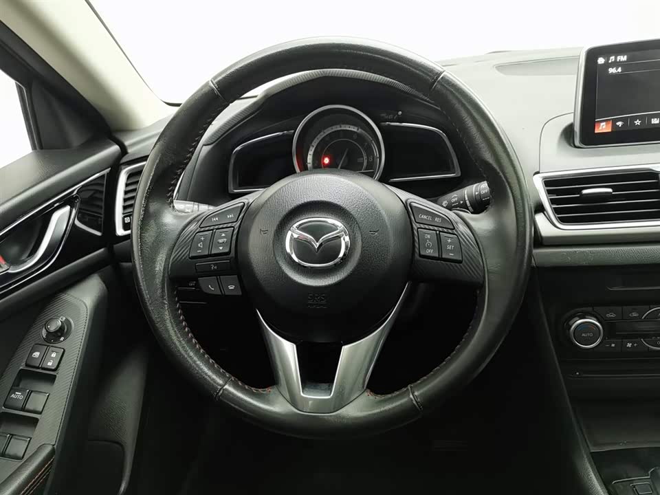 Mazda 3 Angkesaila