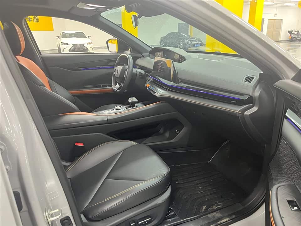 Changan UNI-V Smart iDD