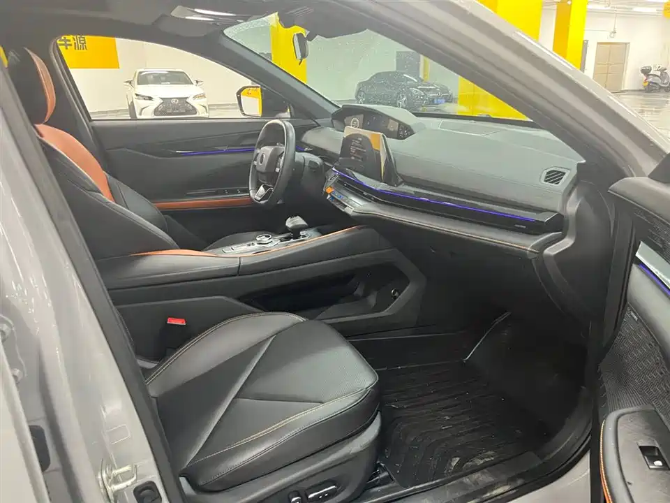 Changan UNI-V Smart iDD