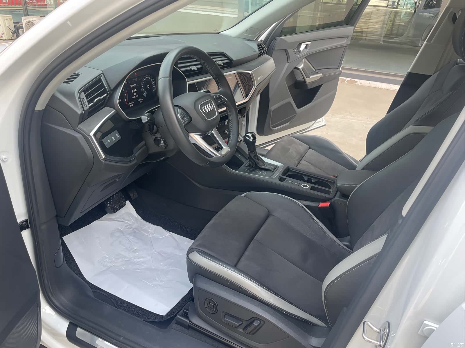 Audi Q3, 2022 8