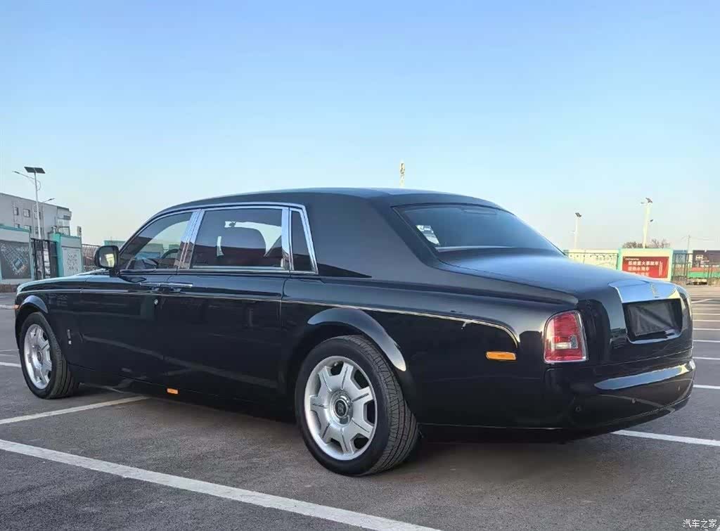 Rolls-Royce Phantom, 2011 все фото