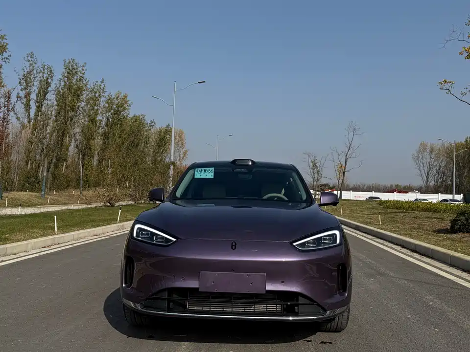 AITO Ask the world M5