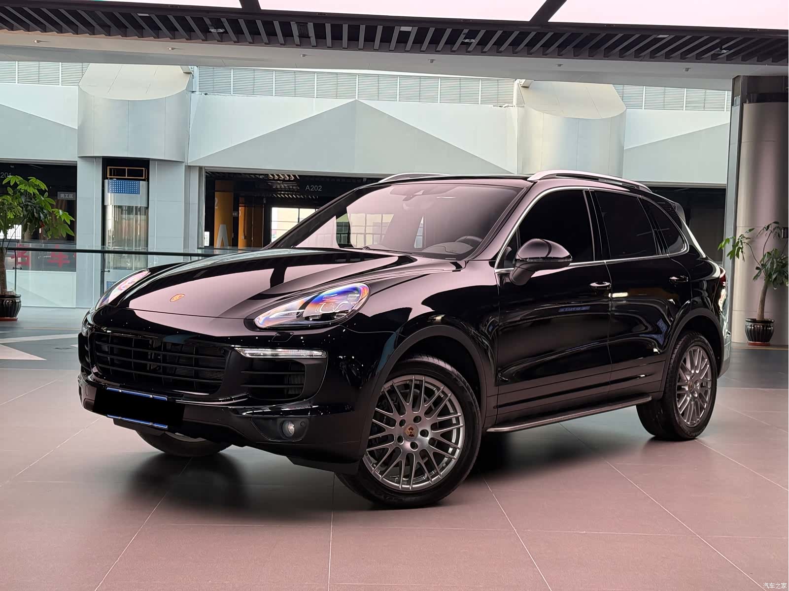 Porsche Cayenne, 2015 1
