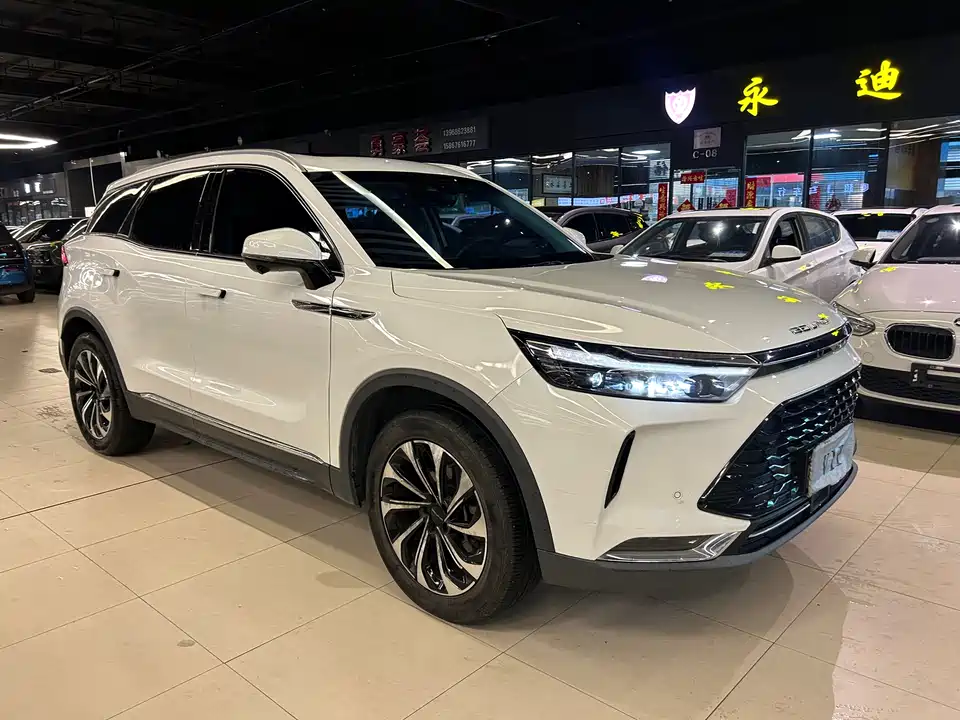 BAIC Beijing X7