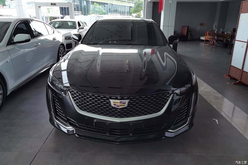 Cadillac CT5, 2022 2
