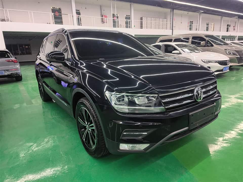 Volkswagen Tiguan L