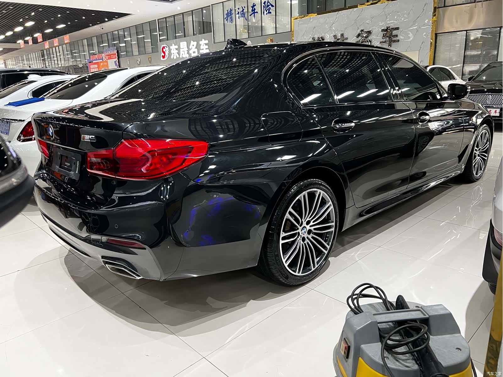 BMW 5 Series, 2018 11