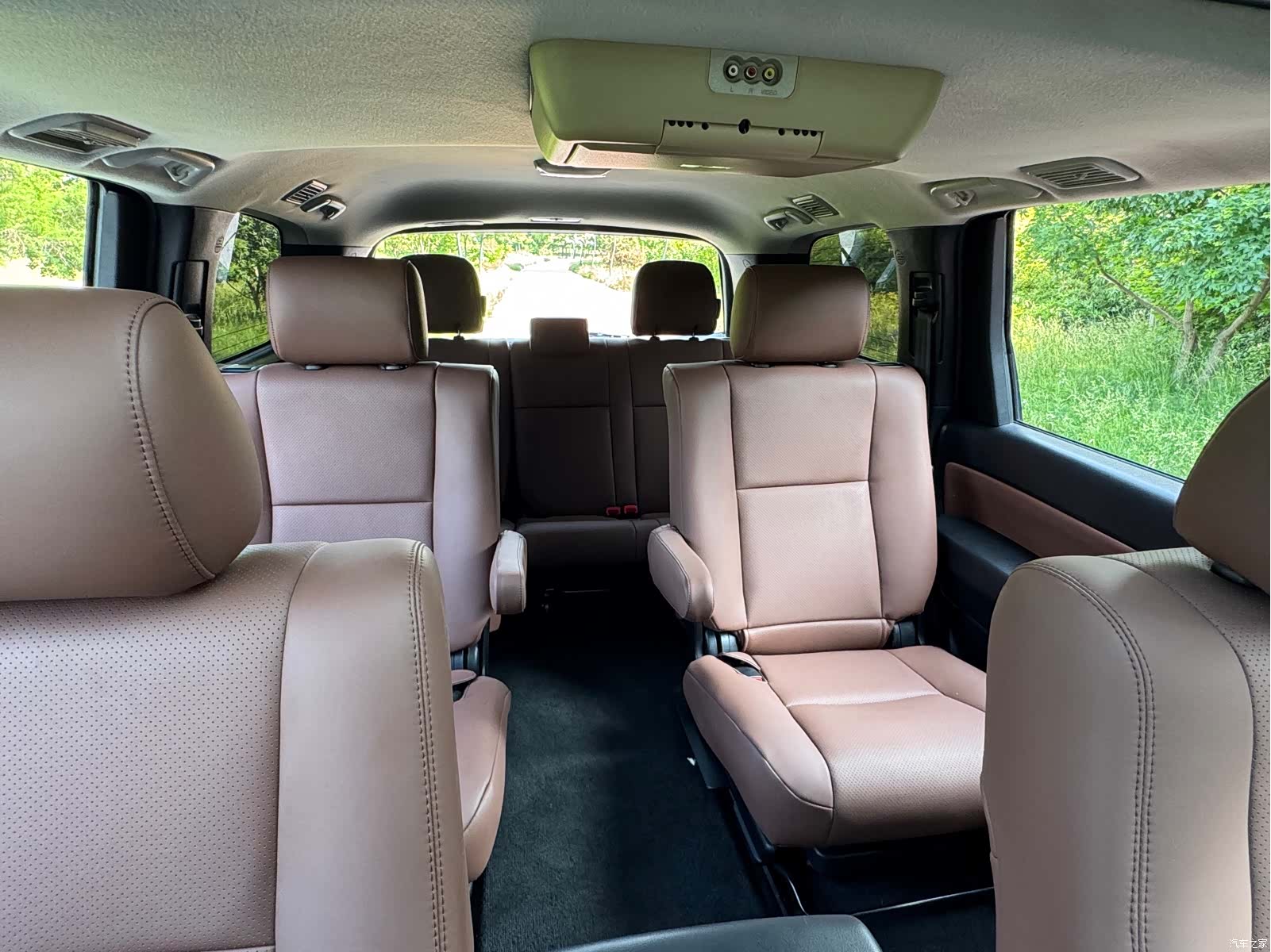 Toyota Sequoia, 2016 18