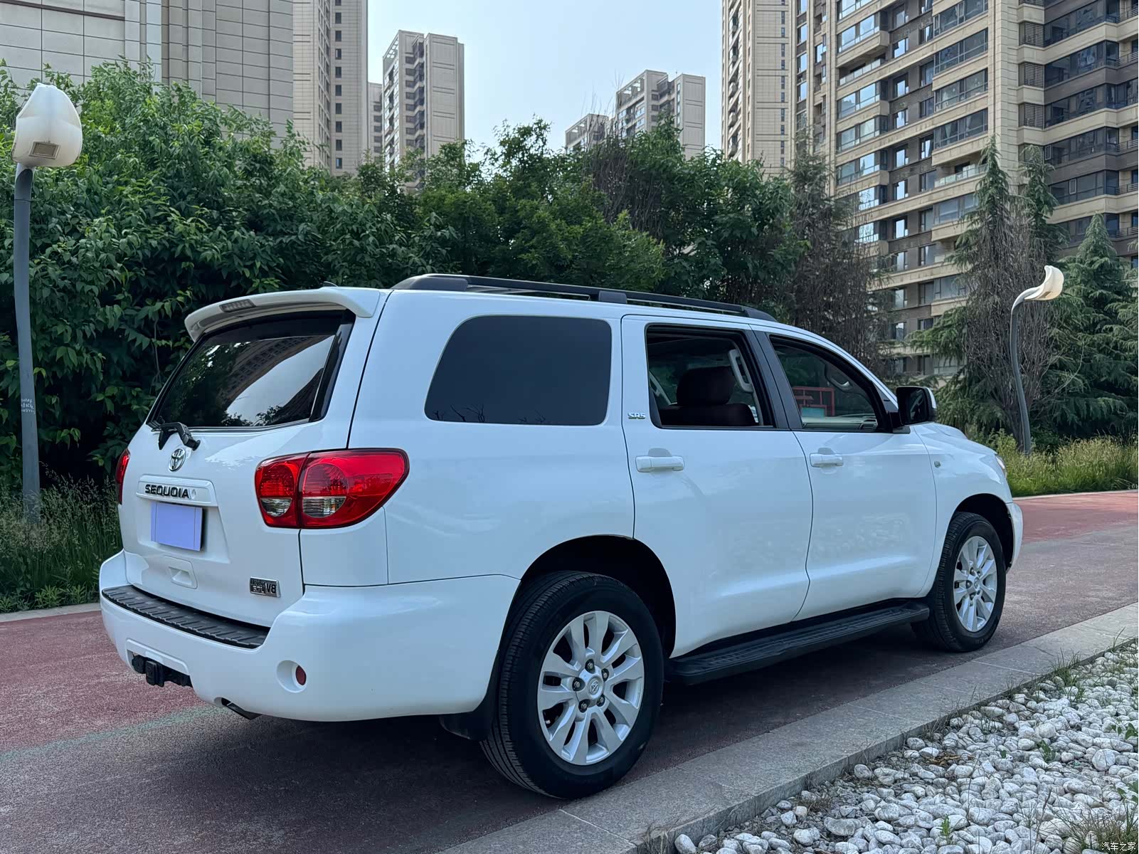 Toyota Sequoia, 2016 8