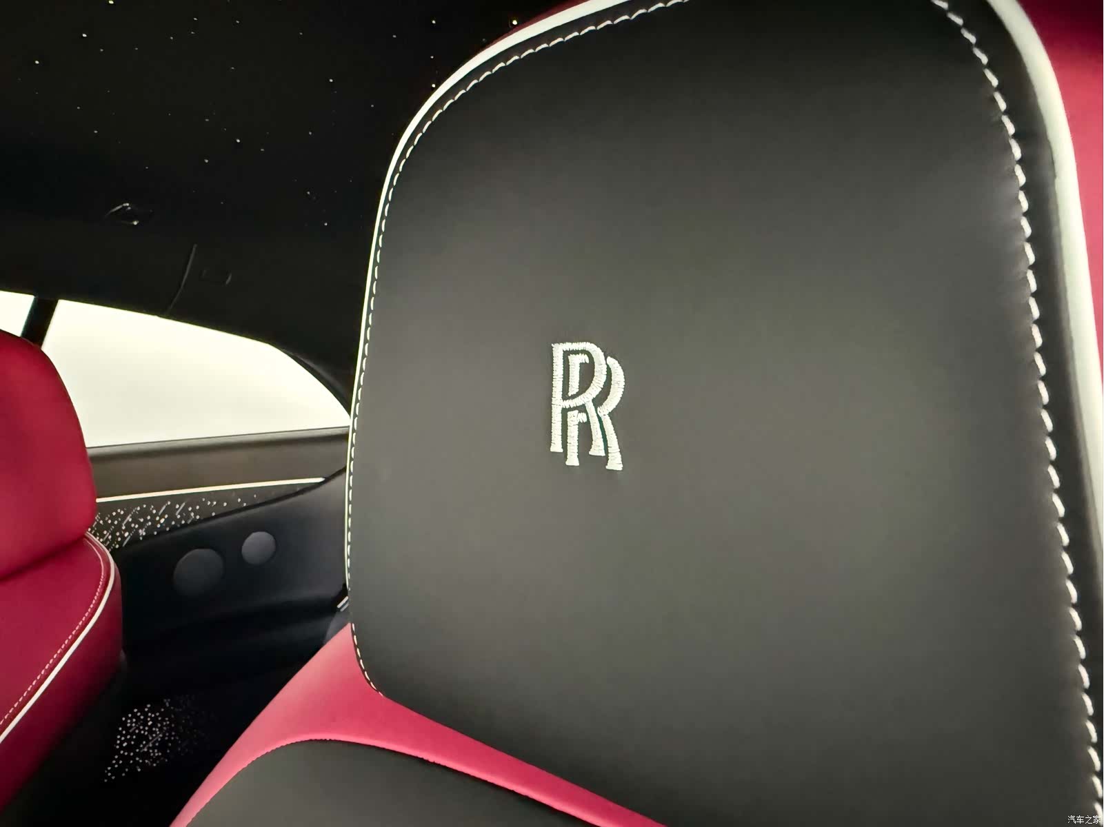 Rolls-Royce Spectre, 2025 24