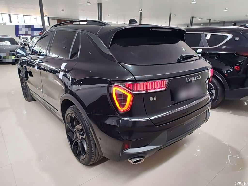 Lynk & Co 01, 2022 все фото