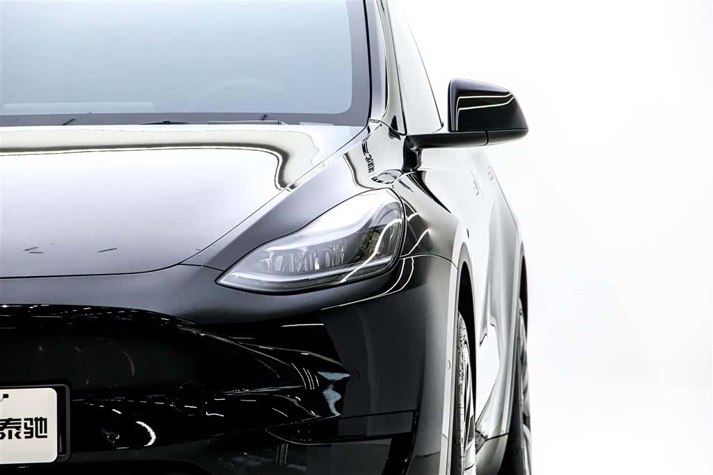 Tesla Model Y, 2024 8