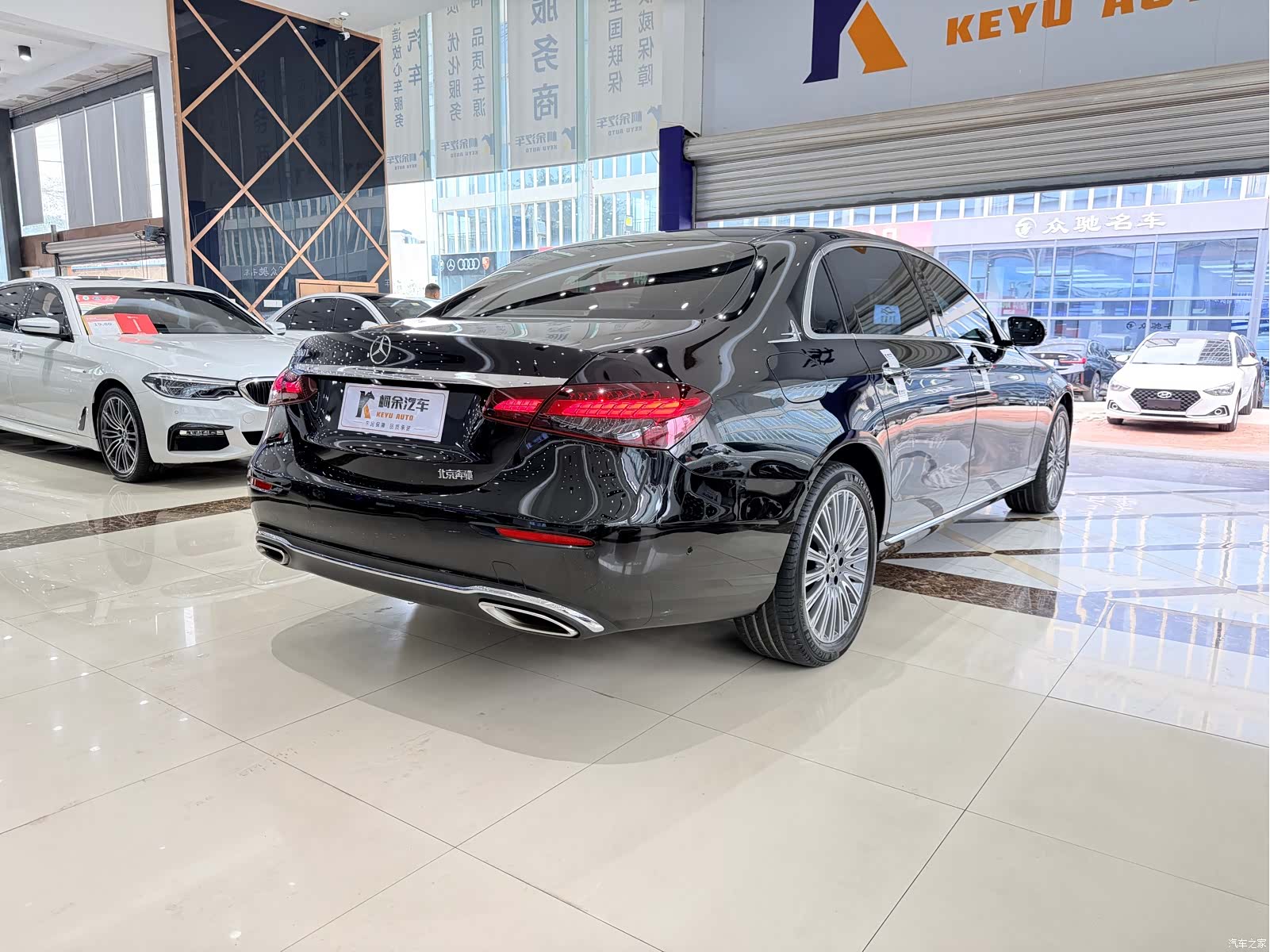 Mercedes-Benz E-Class, 2023 19