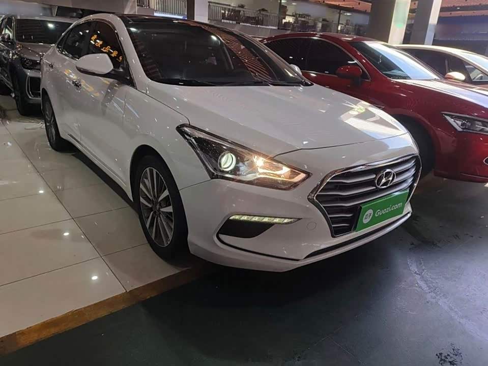 Hyundai Name picture