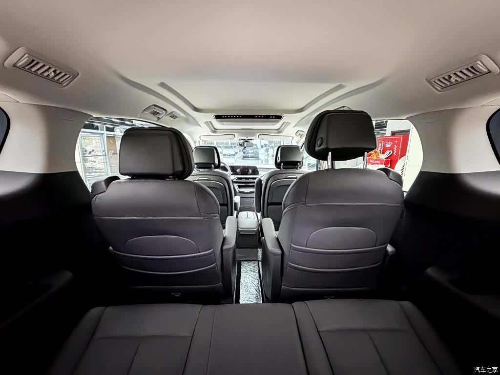 Buick GL8, 2025 13