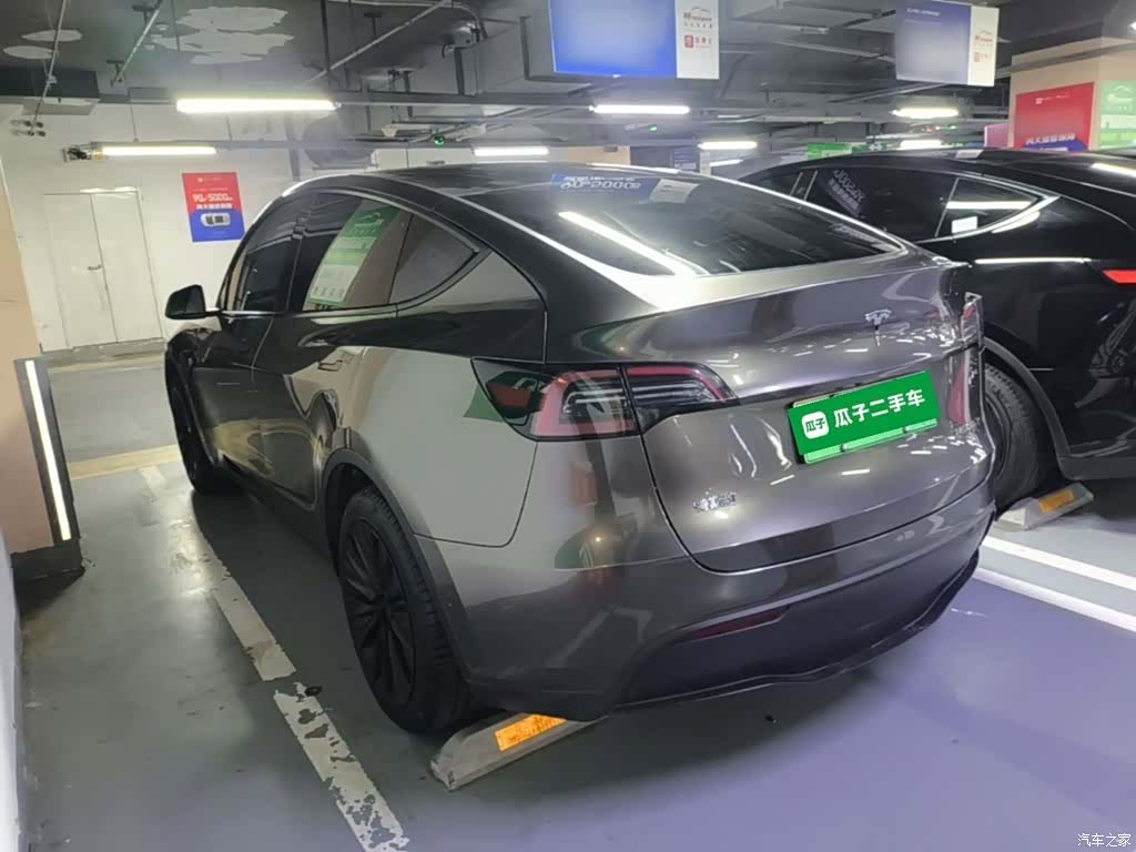 Tesla Model Y, 2023 все фото