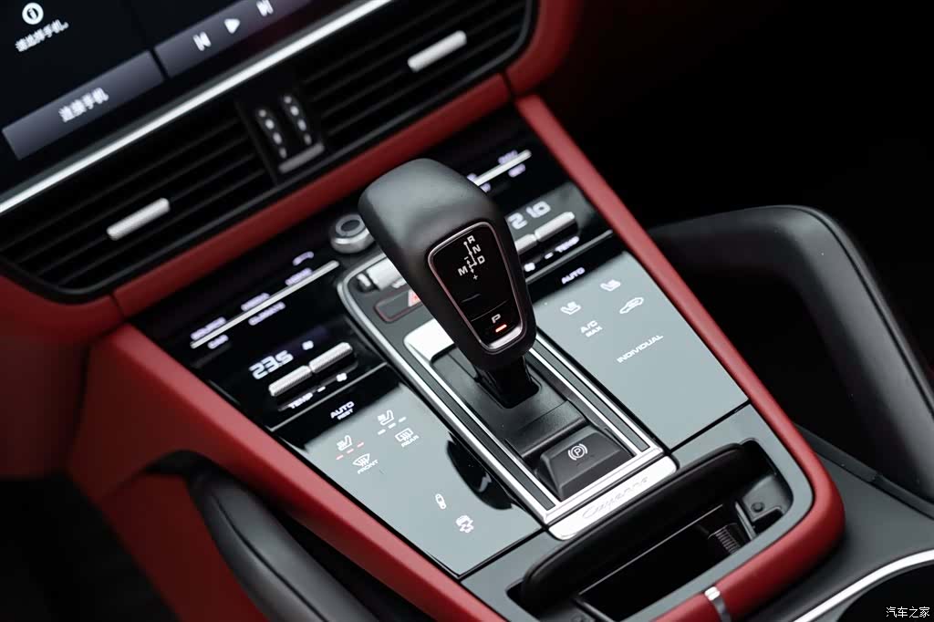 Porsche Cayenne, 2022 14