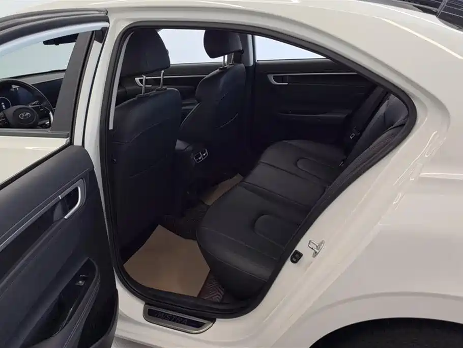 Hyundai Name picture