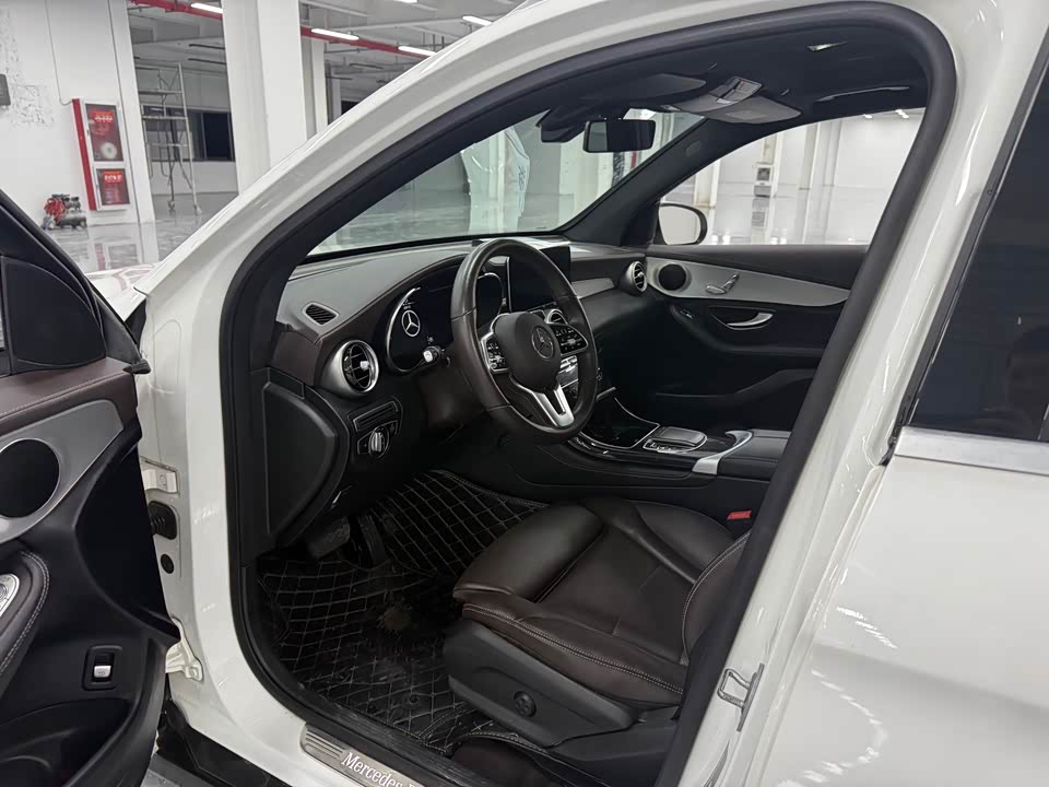 Mercedes-Benz GLC Mercedes-Benz GLC