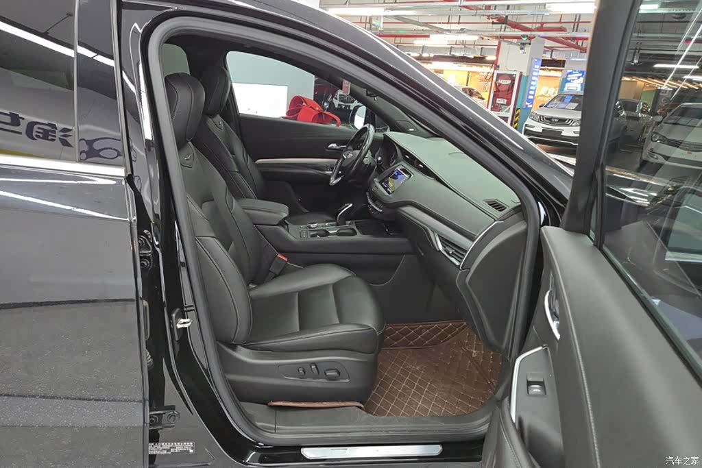 Cadillac XT4, 2020 8