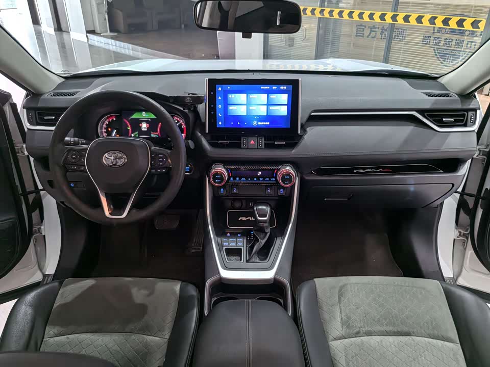 Toyota RAV4 Rongfang