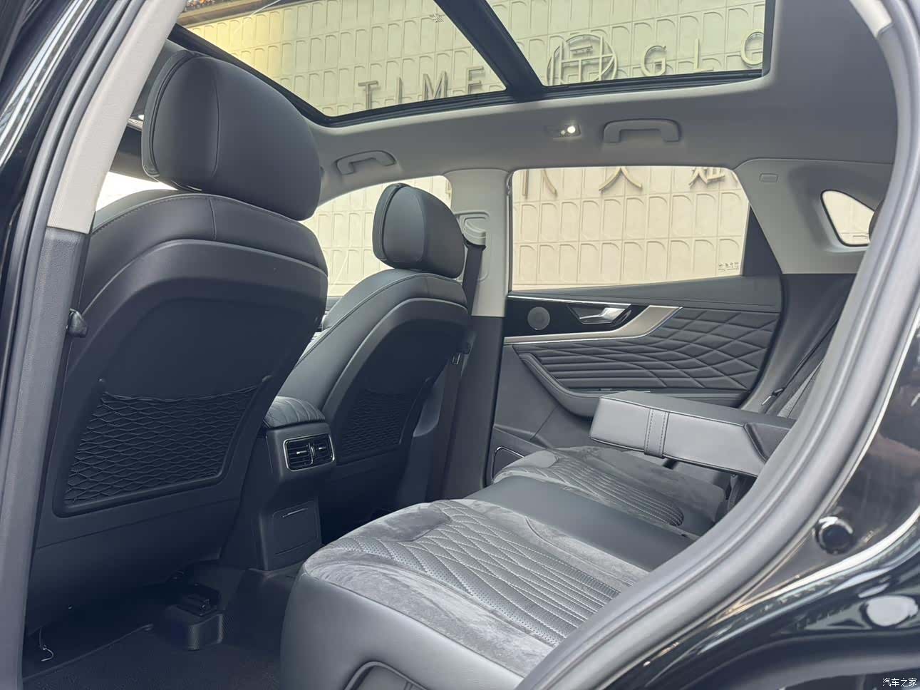Hongqi HS5, 2022 16