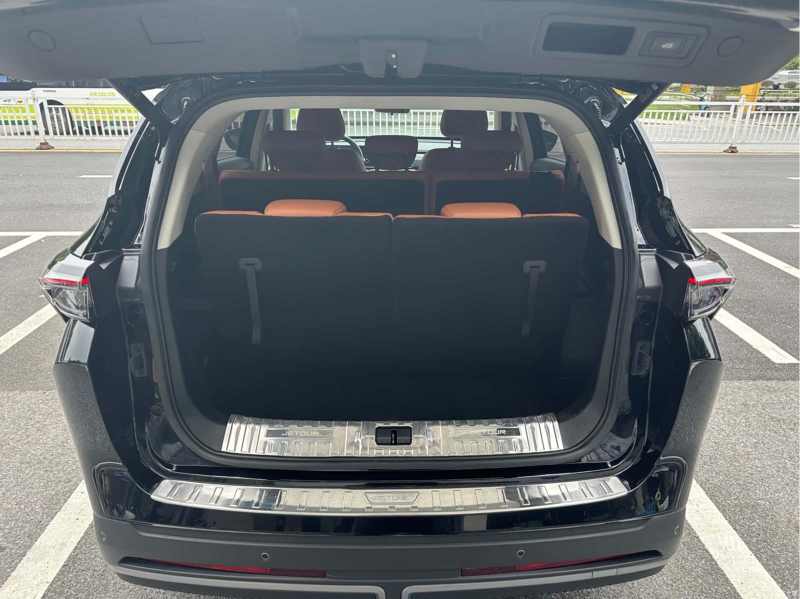 Jetour L7, 2025 26