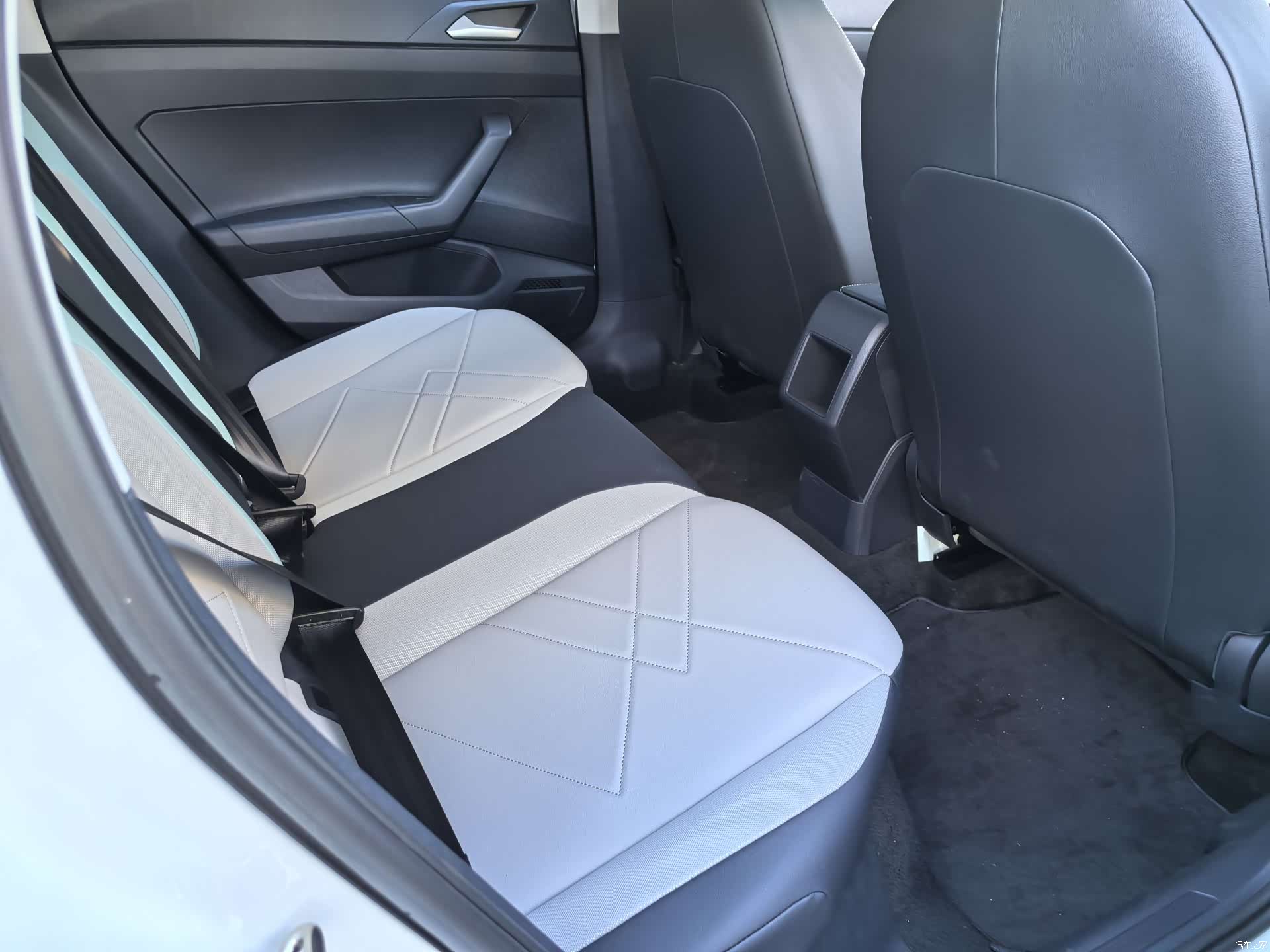 Volkswagen Lavida, 2025 6