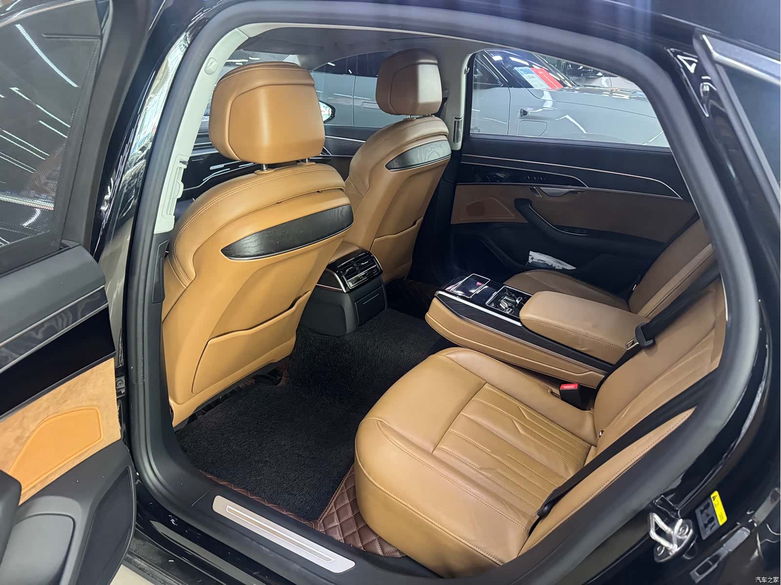 Audi A8L, 2020 4