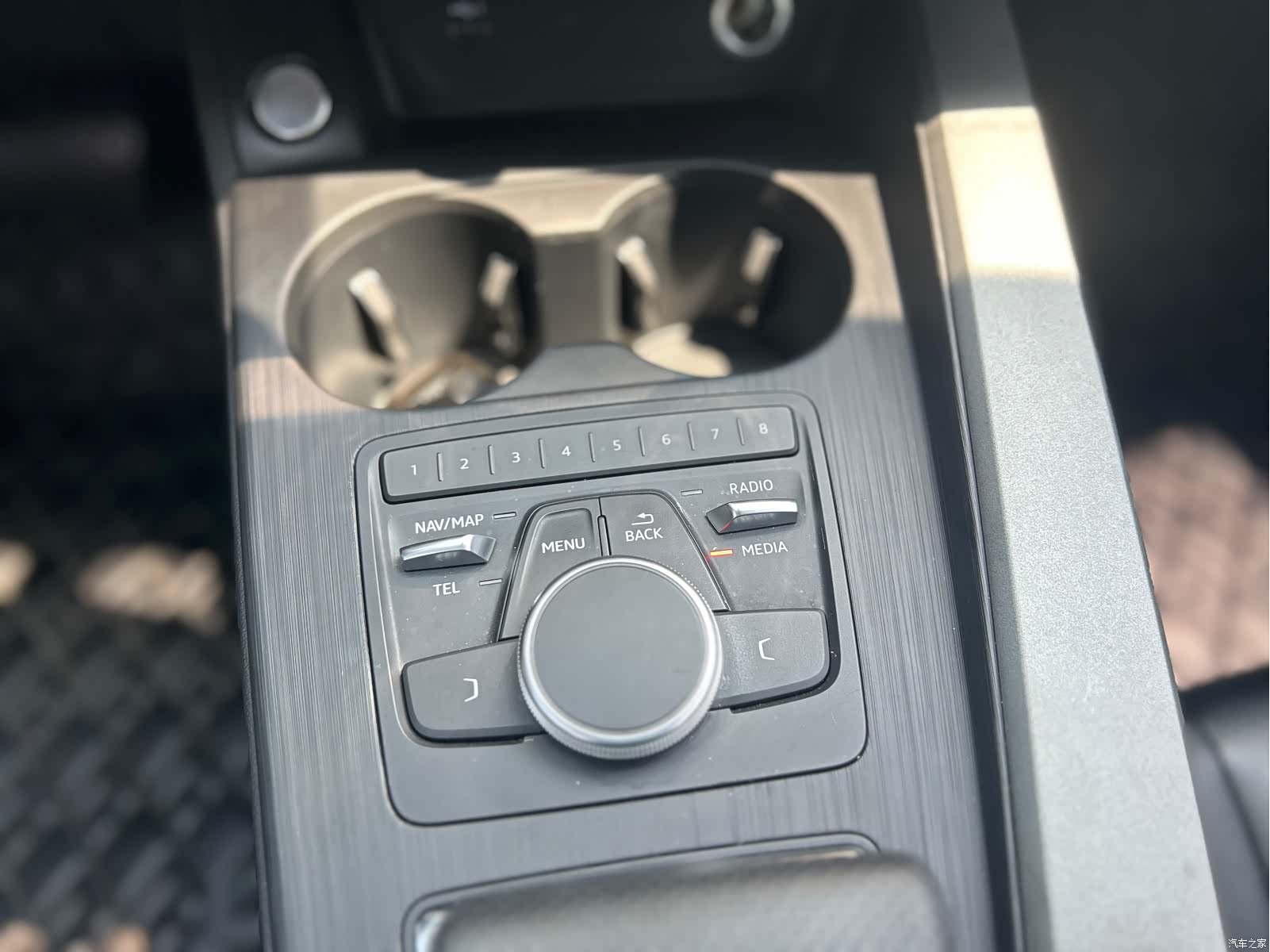 Audi A4L, 2020 22