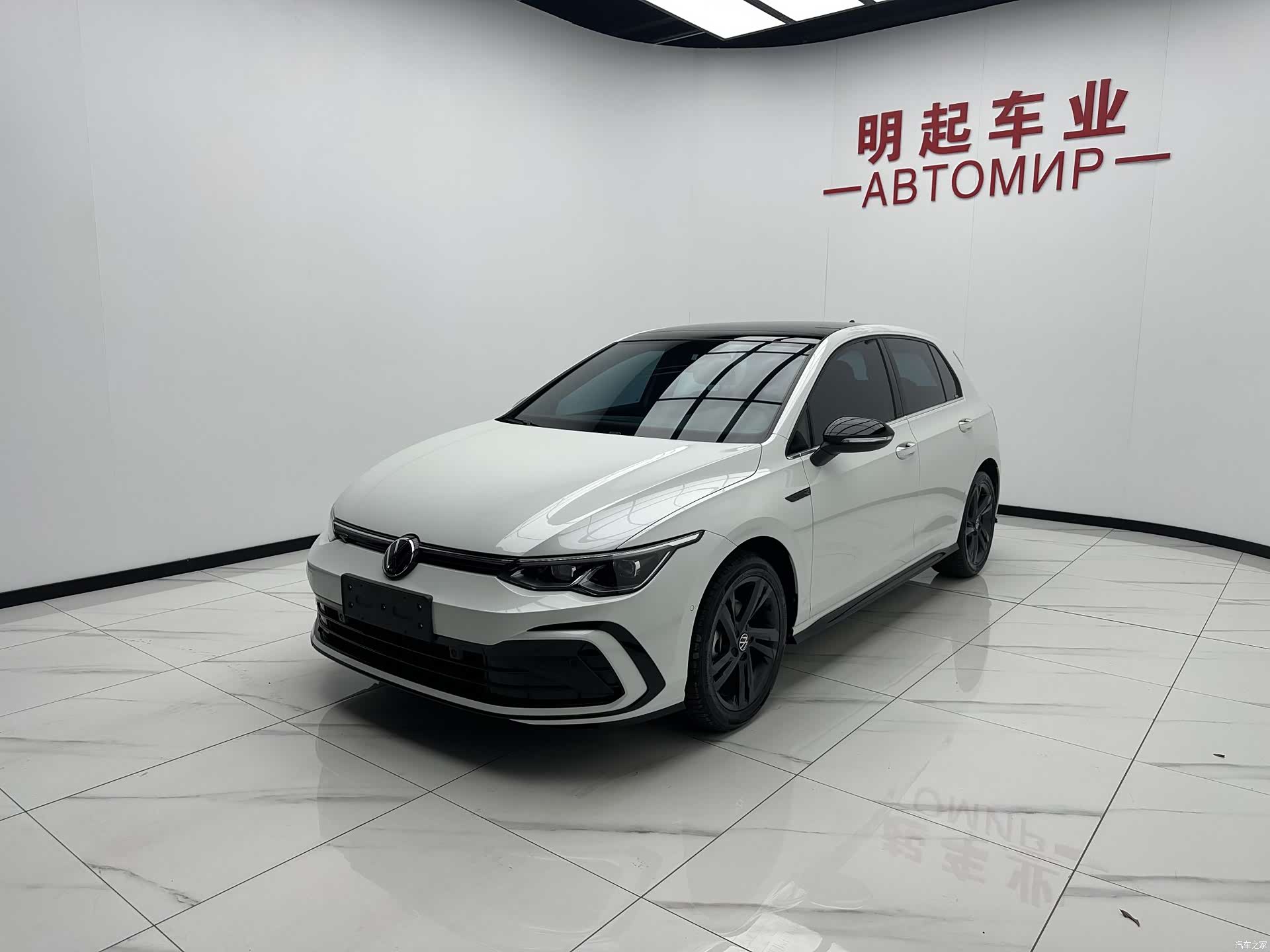 Volkswagen Golf, 2024 4