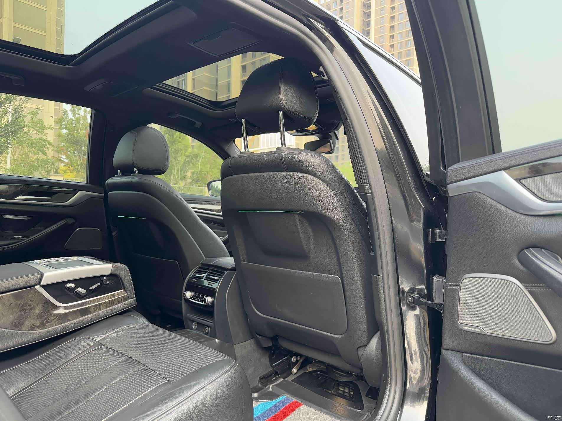 BMW 5 Series, 2017 все фото
