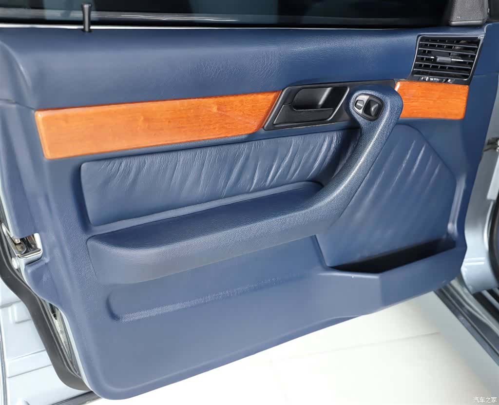 BMW 5 Series, 2004 16