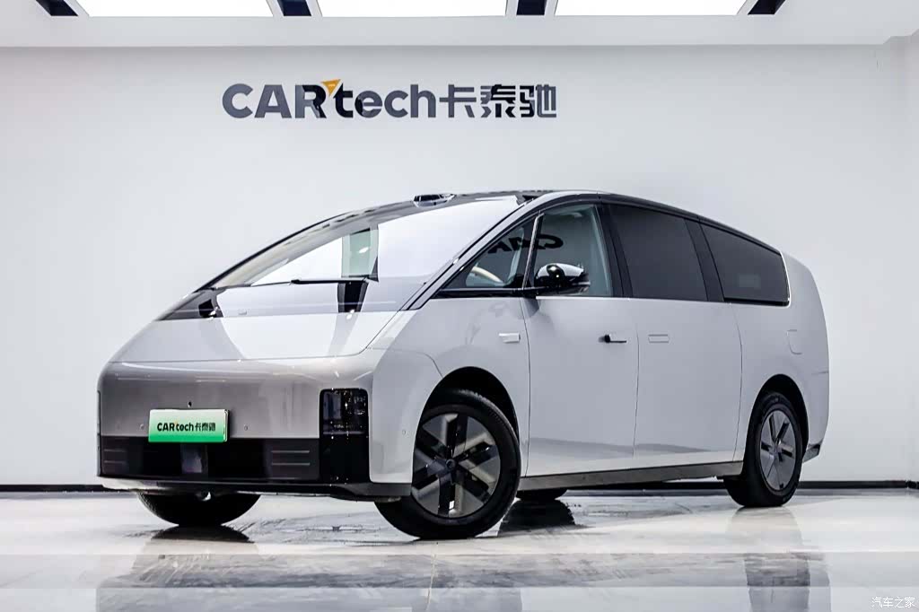 Li Auto MEGA, 2025 1