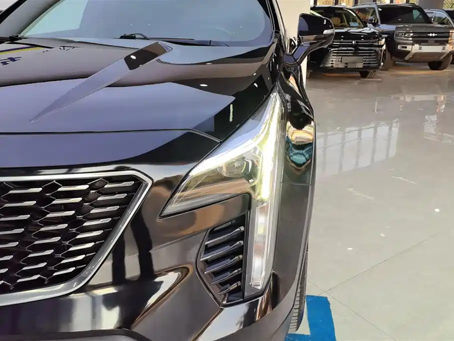 Cadillac XT4