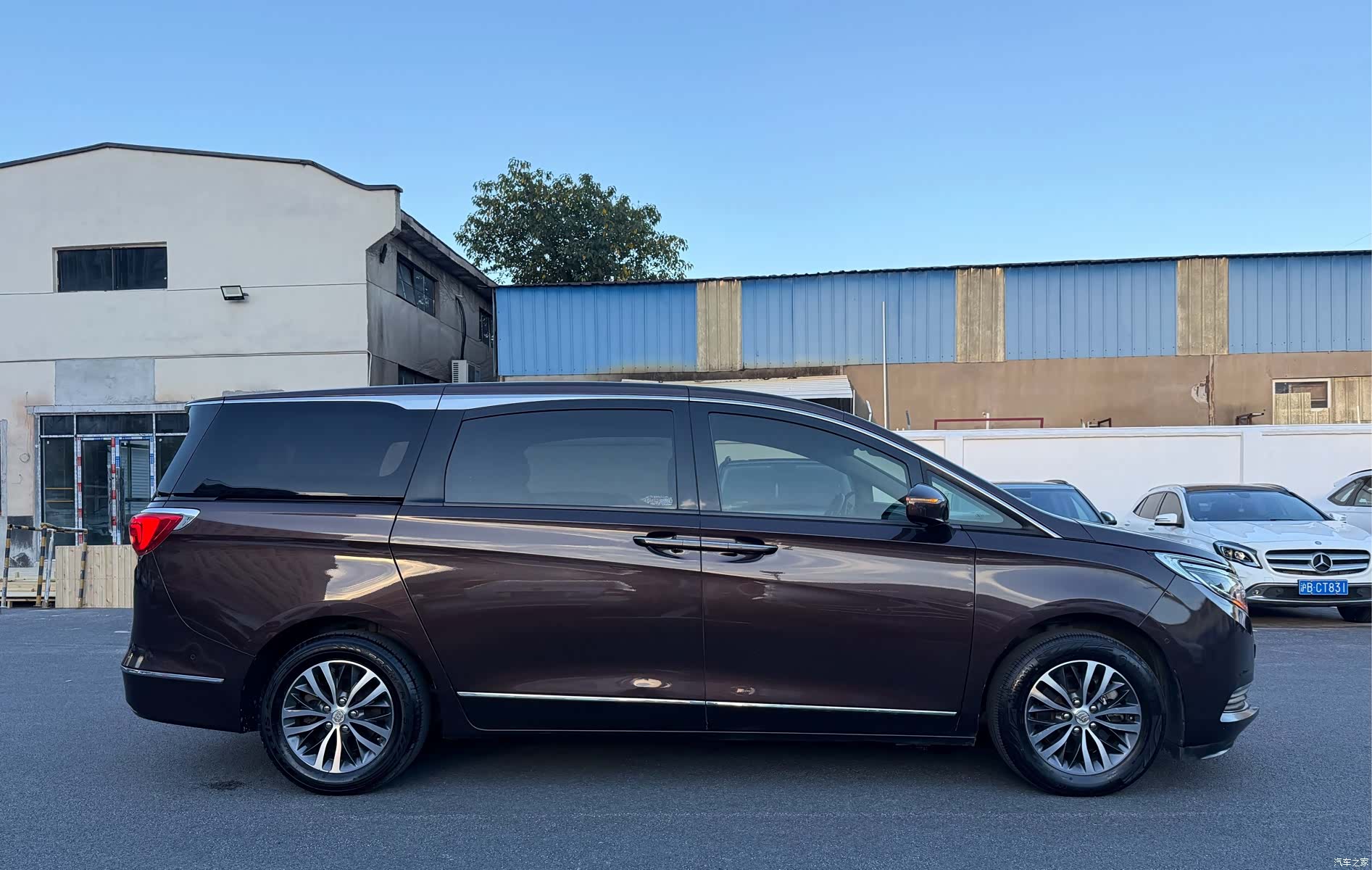 Buick GL8, 2017 8